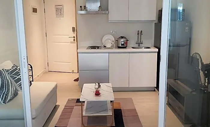 Отель Jn Condotel The Azure Urban Residences