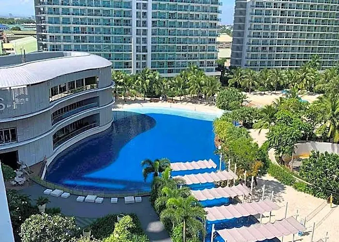 Jn Condotel The Azure Urban Residences Отель 4*